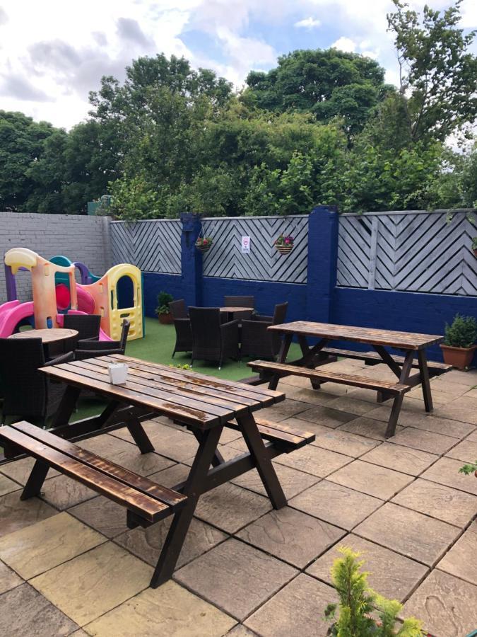 The Holystone Bar & Restaurant 2*